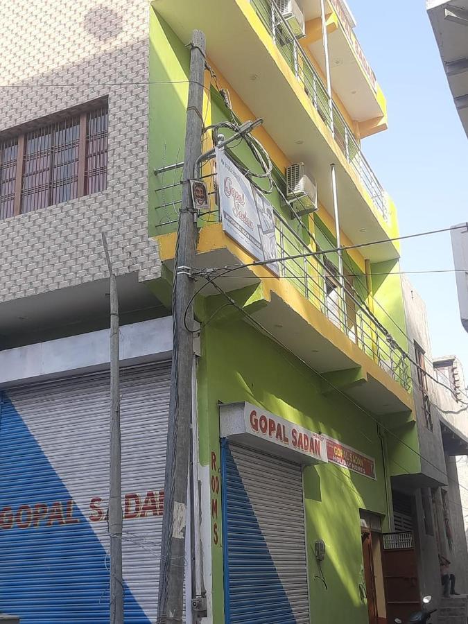 Gopal Sadan Hotel Vrindāvan Екстериор снимка